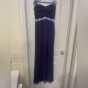 David’s bridal bridesmaid Elegant Purple Strapless Dress
NWT